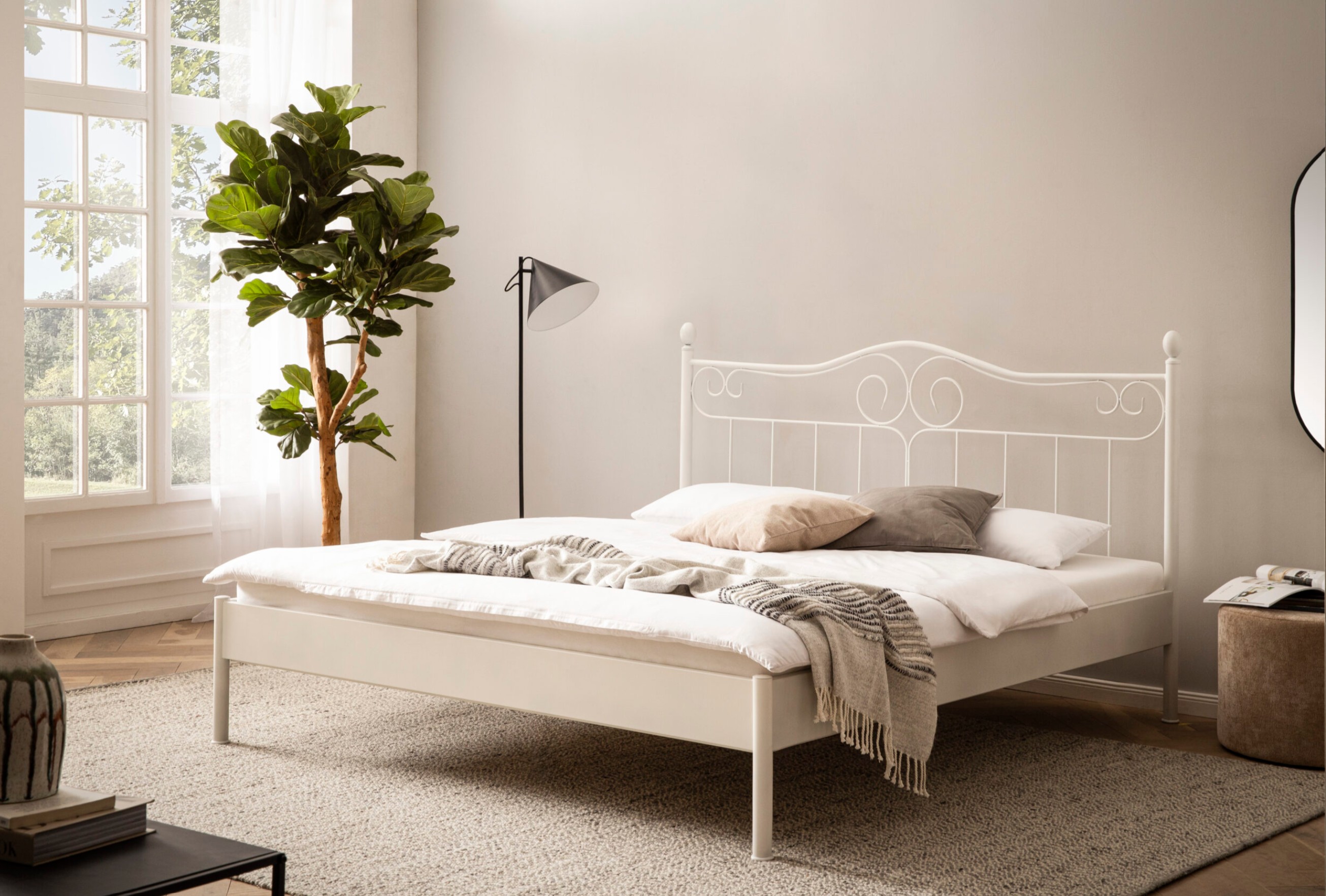 Metalen bed Novara