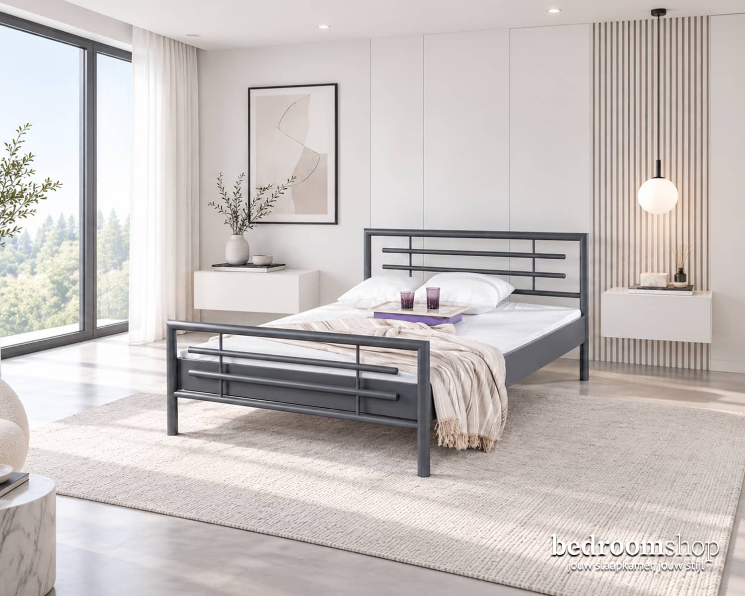 Metalen bed Turijn