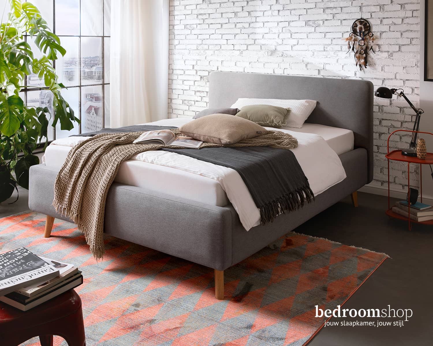 Lichtgrijs bed (glad) 160x200 Lichtgrijs bed (glad) 160x200