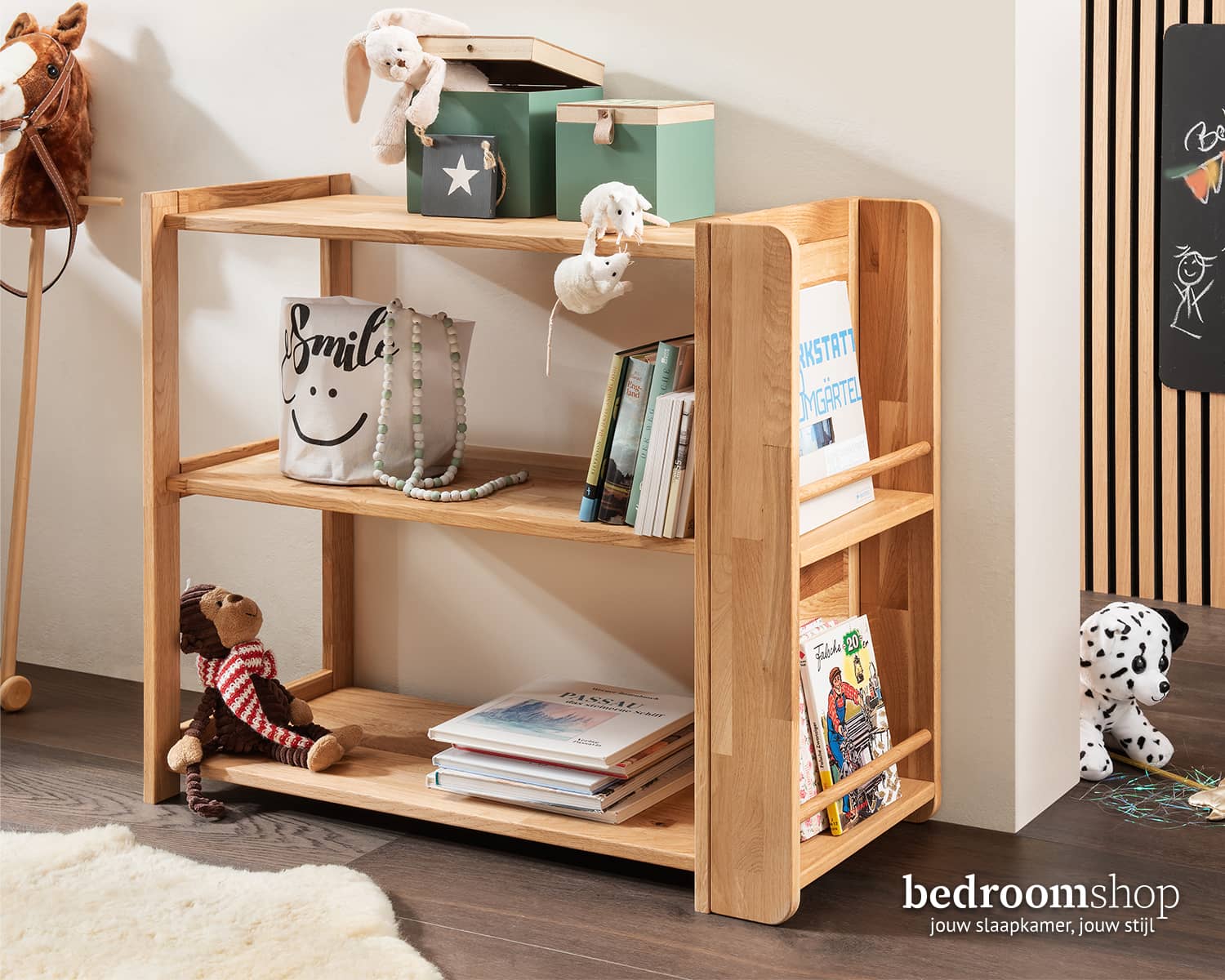 Opbergrek boeken en spulletjes kinderkamer